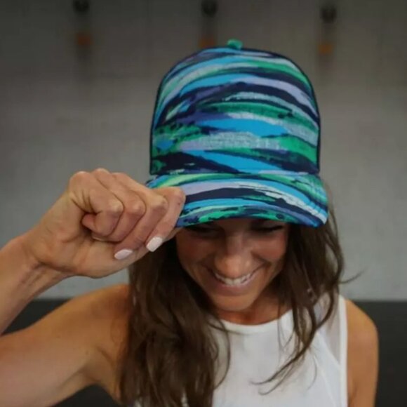 Lululemon Dash & Splash Cap Adjustable BNWT! 7 Wonders Multi - Picture 3 of 10